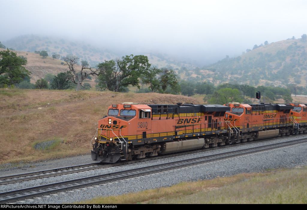 BNSF 5800